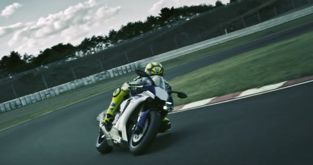 SPOT TV - FR : "Yamaha YZF R1". Post production